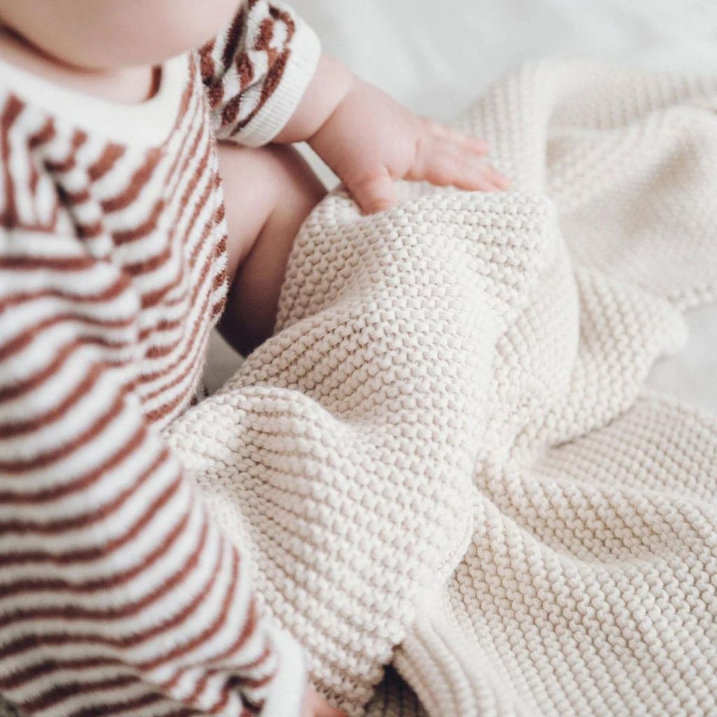 BABY STRICKDECKE